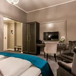 فندق Grand 4*