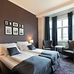 Отель Grand 4*