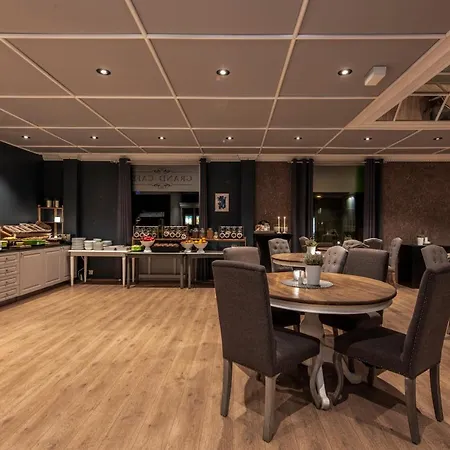Hotel Grand 4*