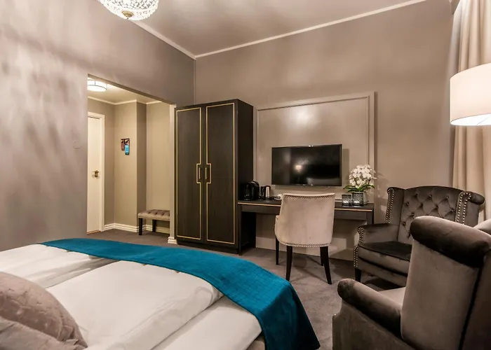 Отель Grand 4*
