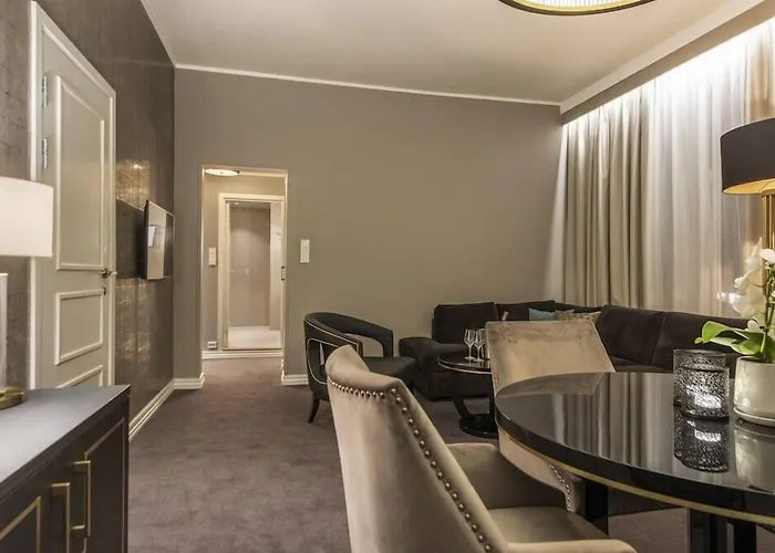 酒店 Grand 约维克